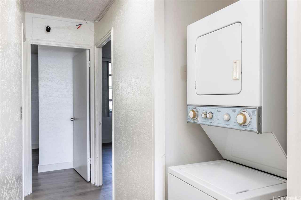 98-1030 Moanalua Rd #5-204 - Photo 4 of 16