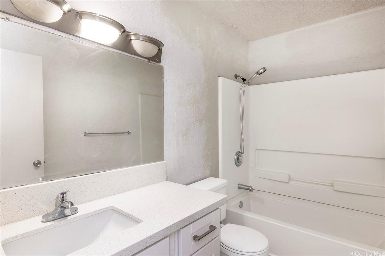 98-1030 Moanalua Rd #5-204 - Photo 5 of 16