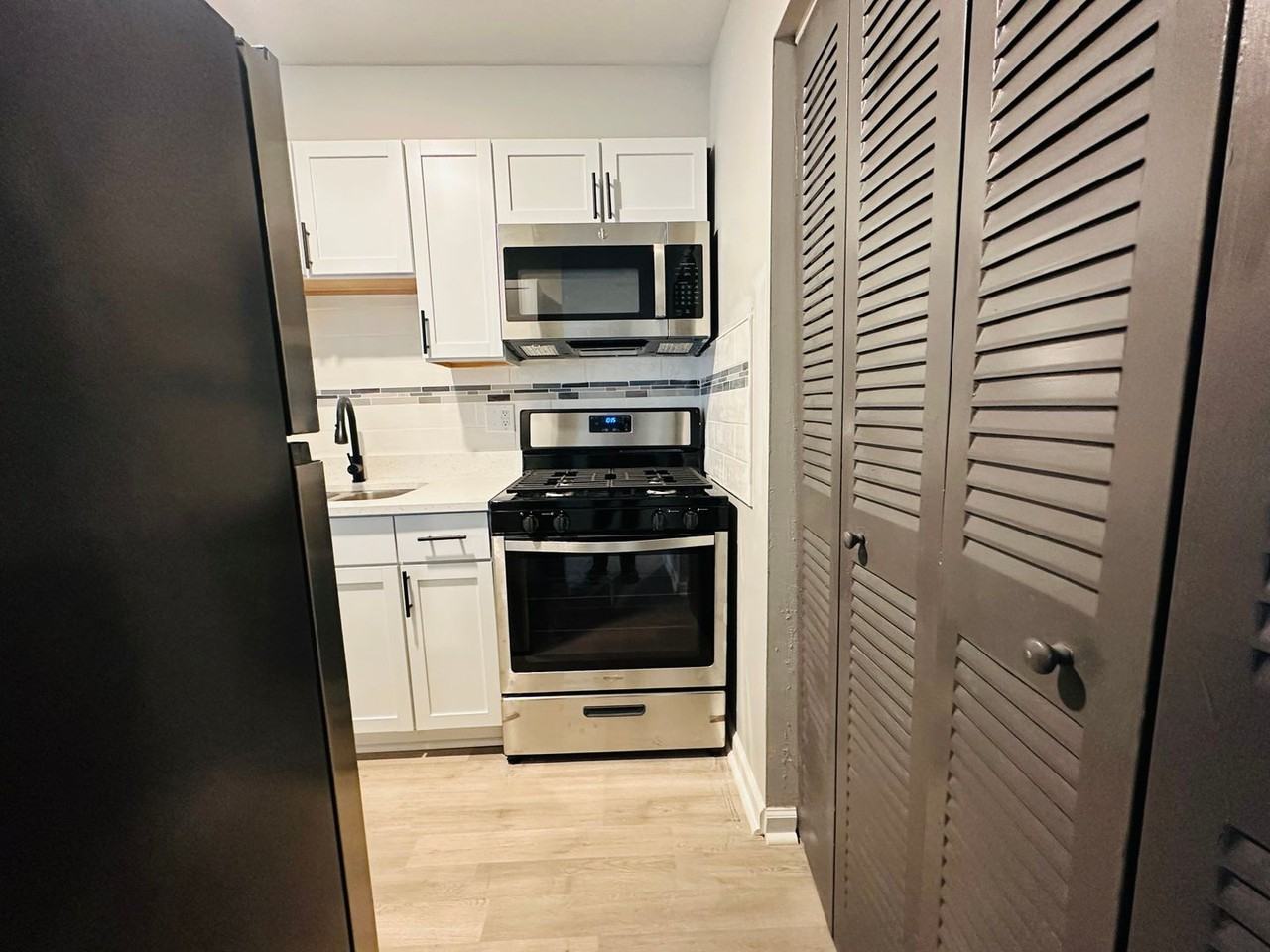 8952 Brigadier Dr - Photo 5 of 27