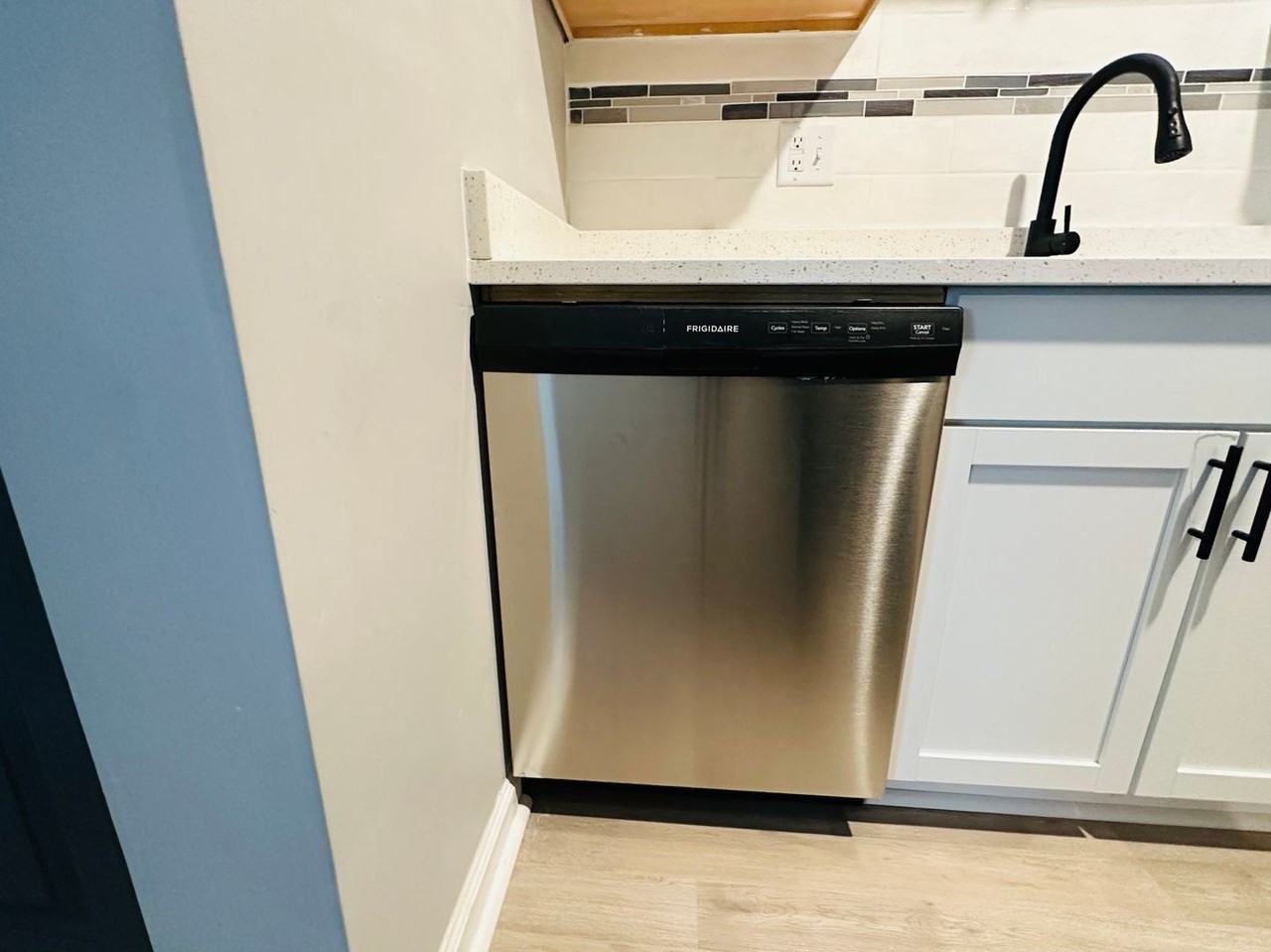 8952 Brigadier Dr - Photo 6 of 27