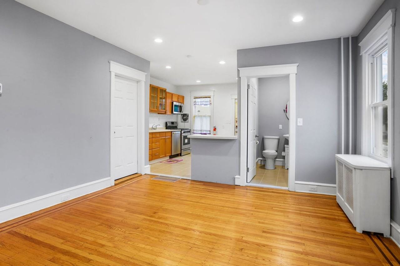 201 W Ashland Ave - Photo 7 of 23