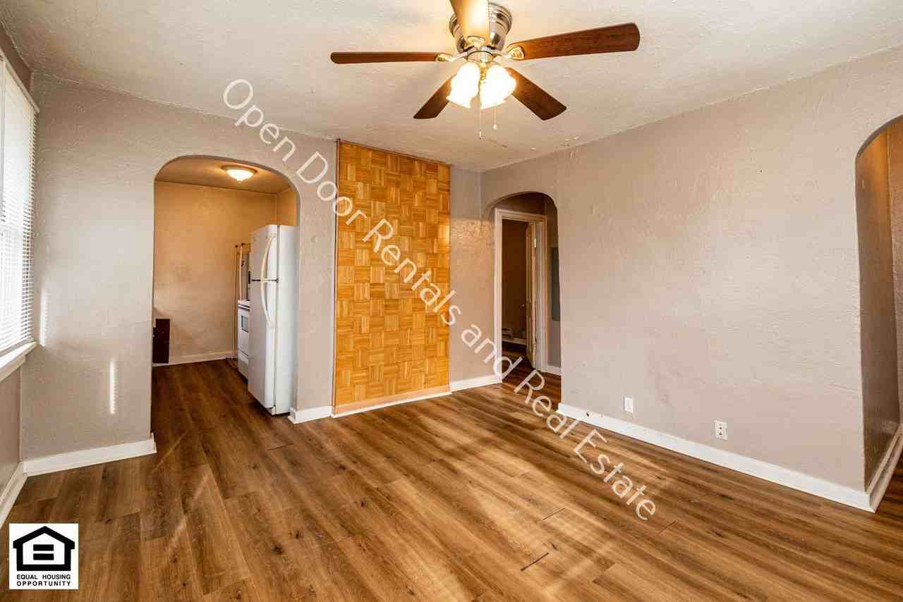 122 N Grant St - Photo 7 of 16