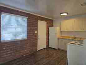1000-1002 S. Dorsey Lane - Photo 1 of 1