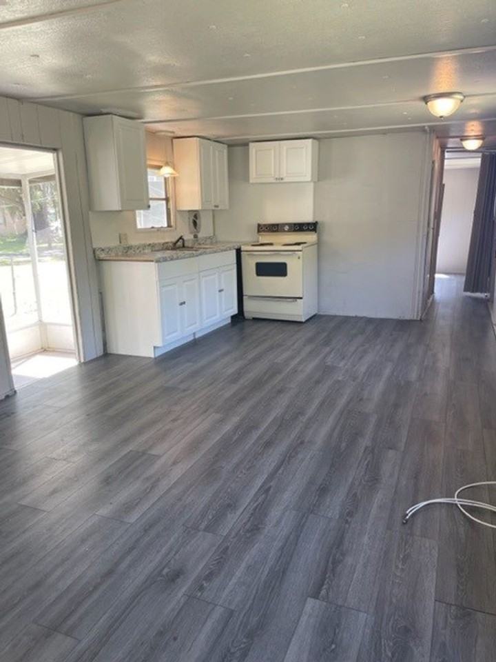 6025 New Tampa Hwy Lot 8 - Photo 5 of 10