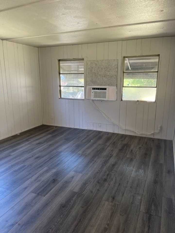 6025 New Tampa Hwy Lot 8 - Photo 6 of 10