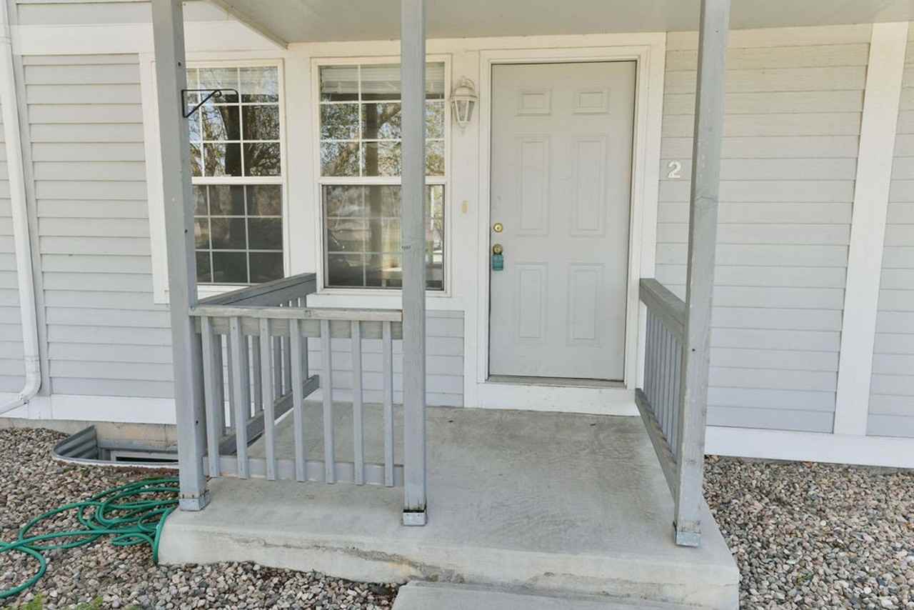 1115 W Swallow Rd #2 - Photo 3 of 50