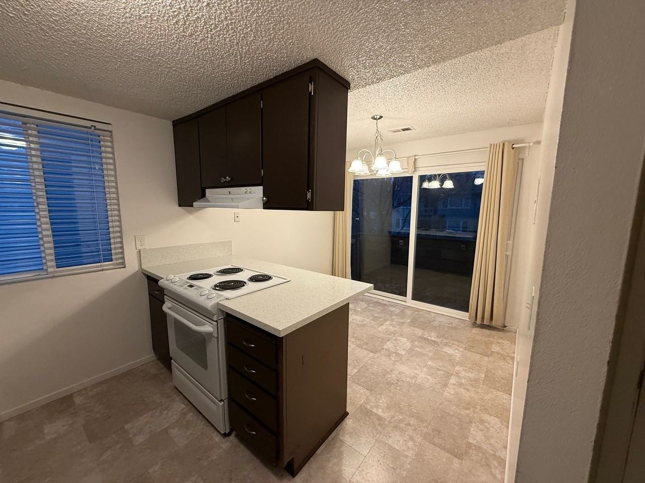 2824 I St #4 - Photo 3 of 7