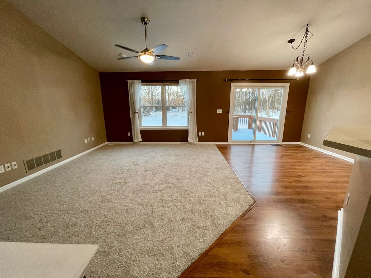 6780 Edgefield St - Photo 2 of 23