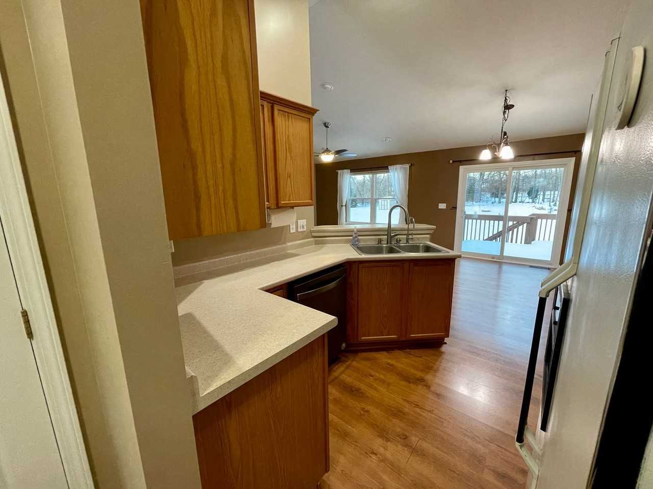 6780 Edgefield St - Photo 7 of 23