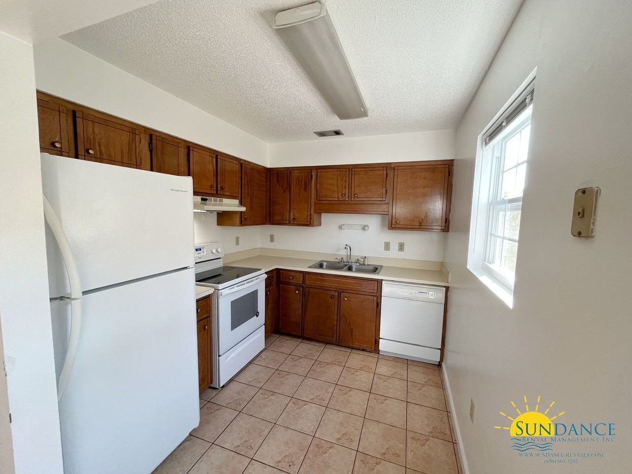 3 Kelly Way - Photo 3 of 13