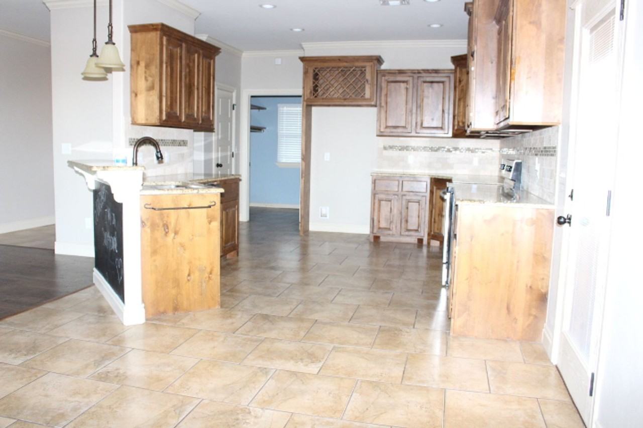 7222 Sw Stradford Ave - Photo 5 of 31