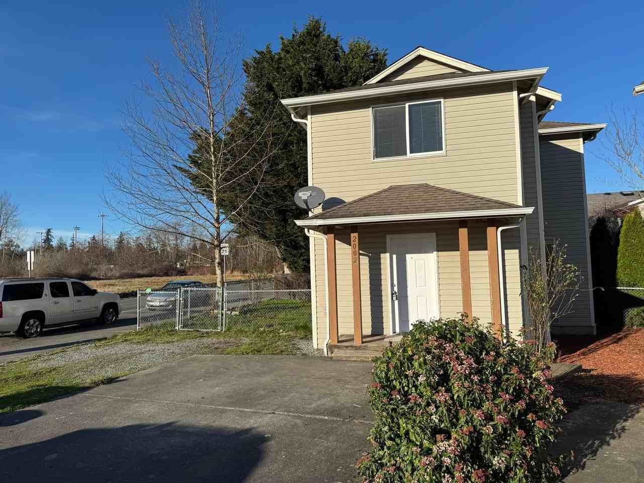 2002 N 30th St - Photo 2 of 20