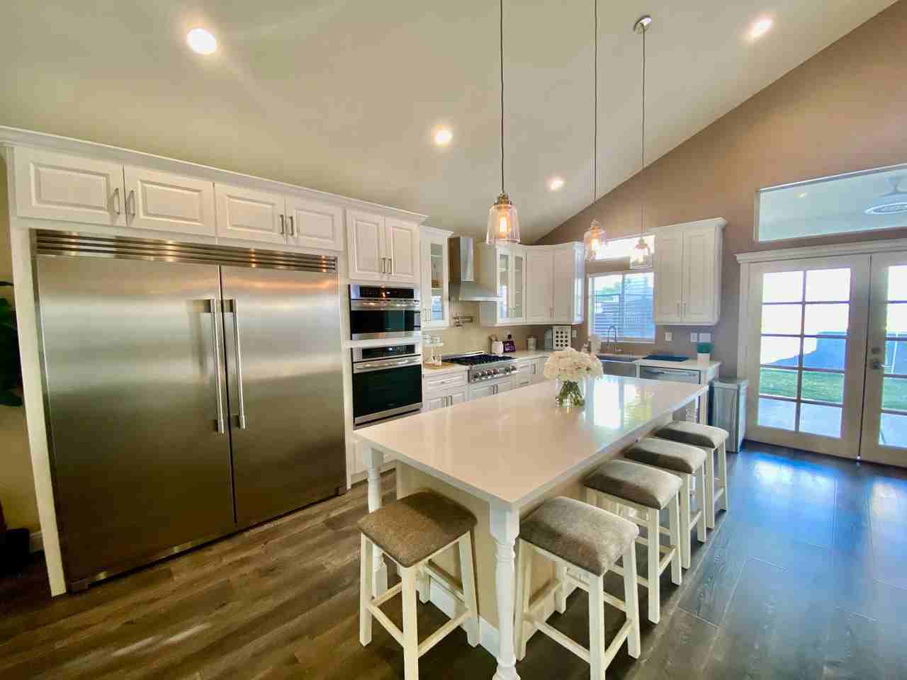 7237 Tealwood St - Photo 3 of 19