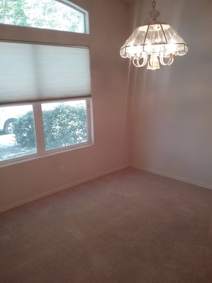 938 Los Padres Pl Se - Photo 6 of 17