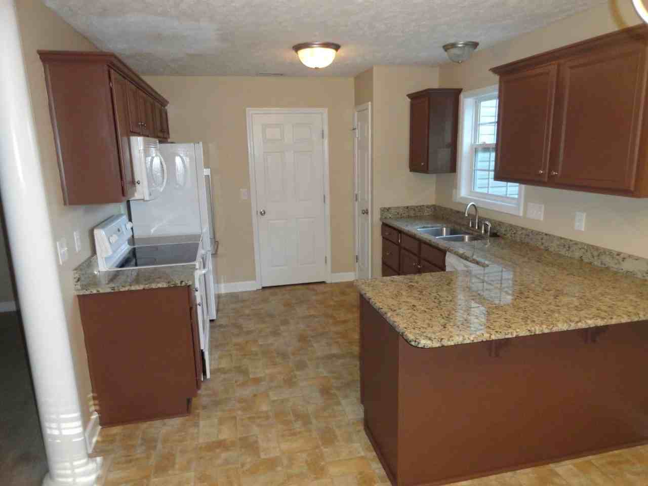 212 Van Buren Dr - Photo 5 of 21