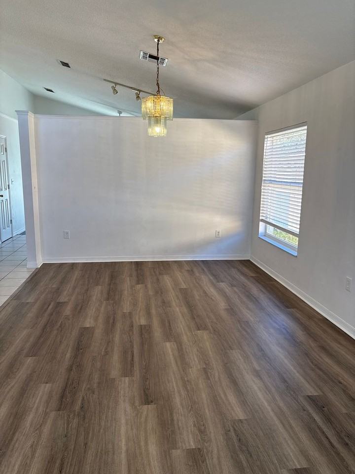 12512 Lynchburg Ct - Photo 4 of 10