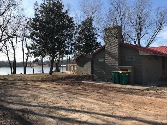 895 S Lake Rd - Photo 7 of 22