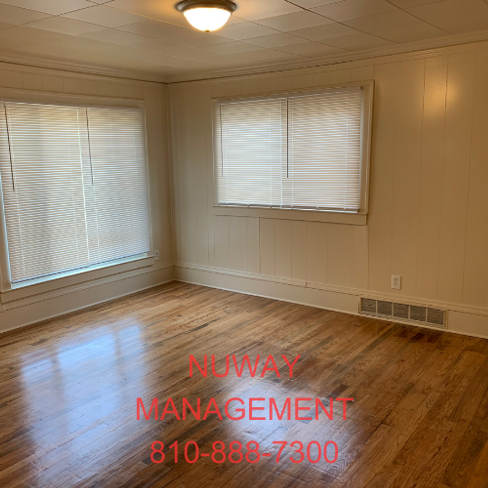 3291 Glengary St - Photo 6 of 34