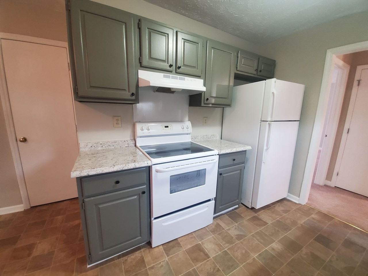 909 Benevente Loop - Photo 3 of 17