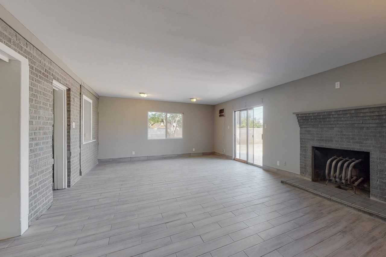 7707 Morrow Ave Ne - Photo 4 of 34