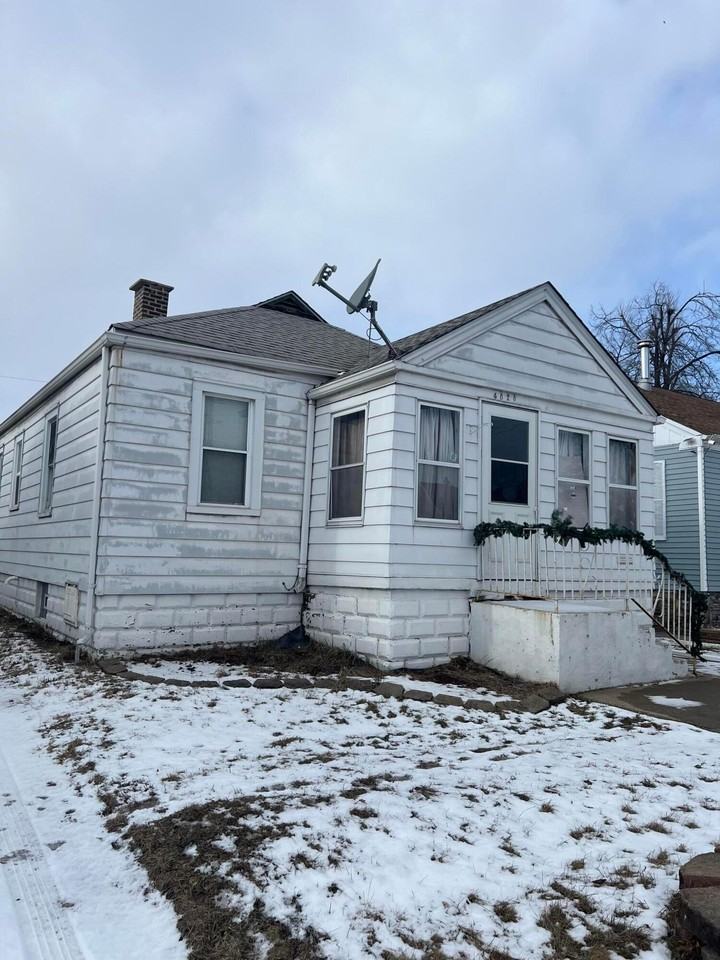 4828 Chestnut Ave - Photo 3 of 15