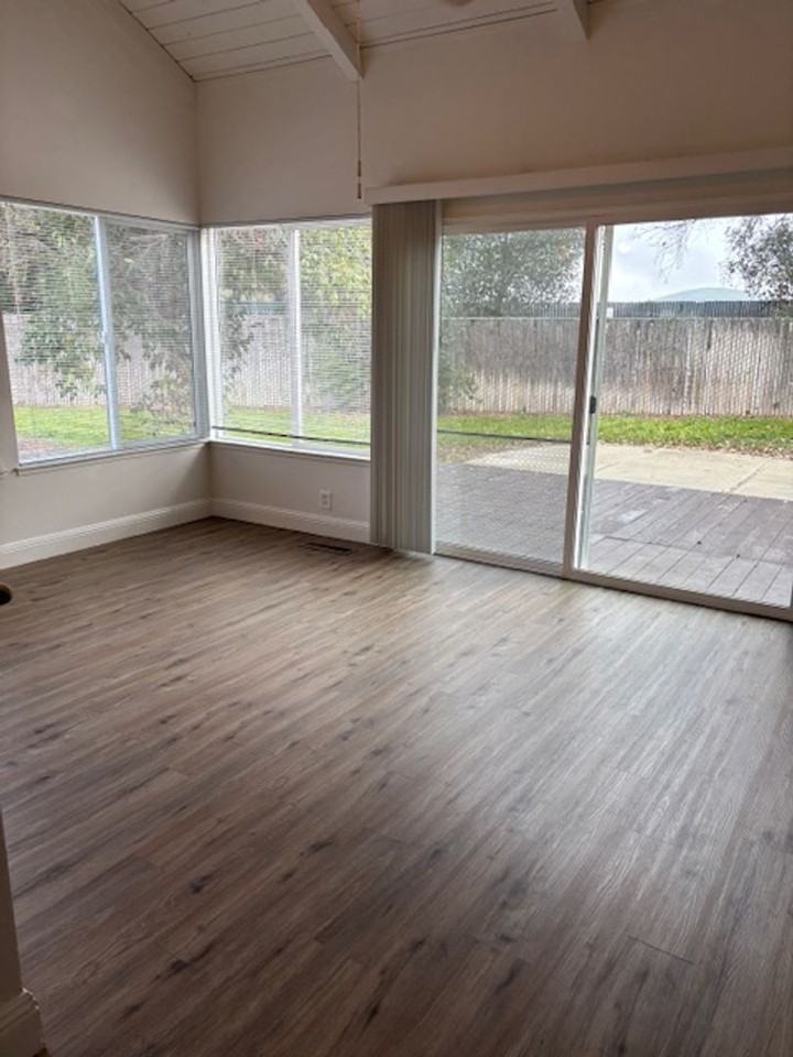 454 Modoc Pl - Photo 2 of 15