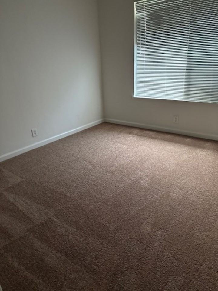 454 Modoc Pl - Photo 5 of 15