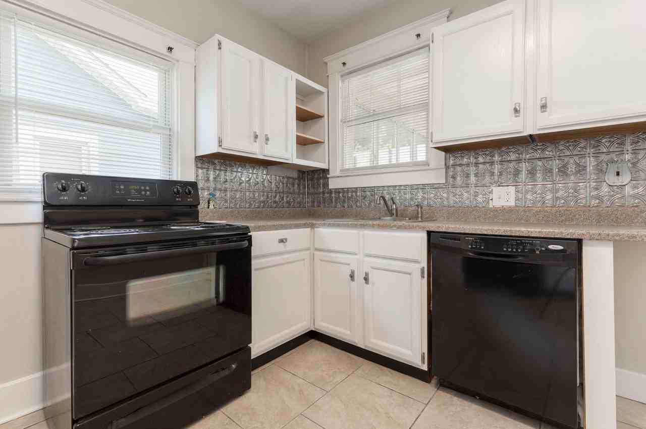 616 Colorado Ave - Photo 6 of 41