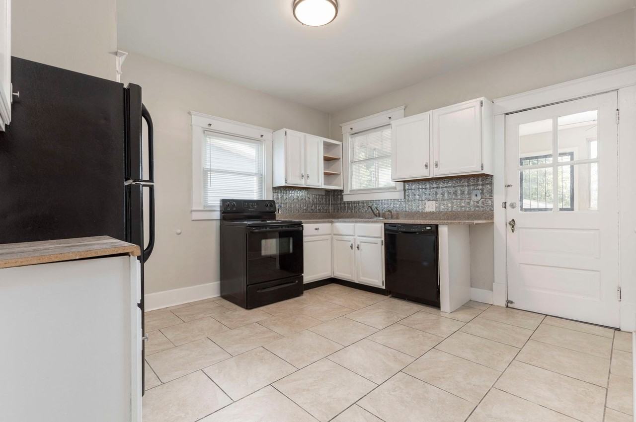 616 Colorado Ave - Photo 7 of 41