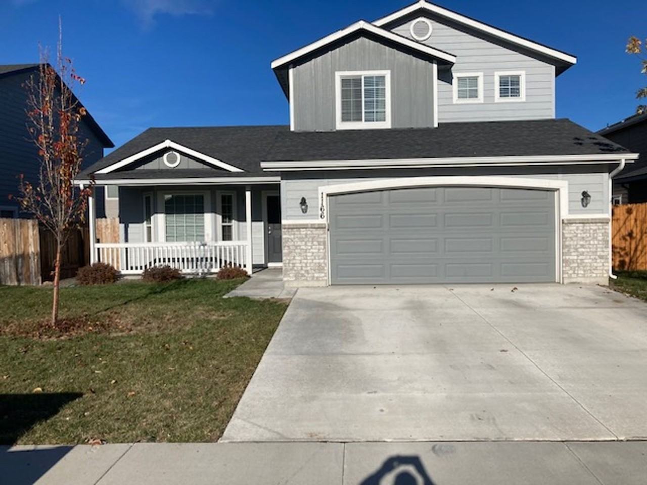 1166 1166 W, Woodchest - Photo 3 of 29