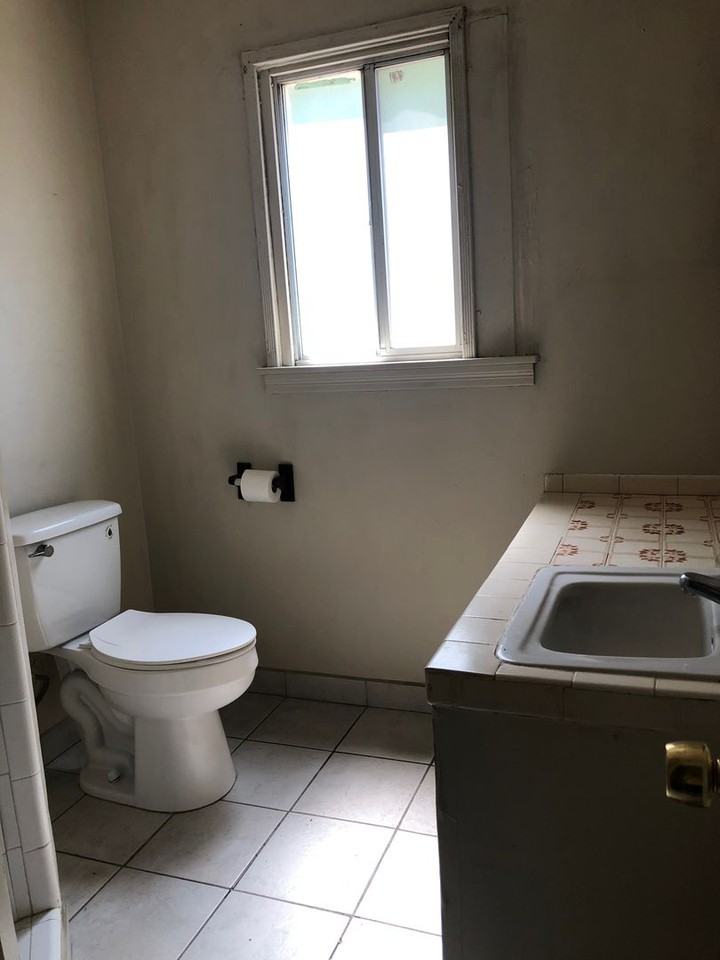 1306 Canal Farm Ln - Photo 5 of 8