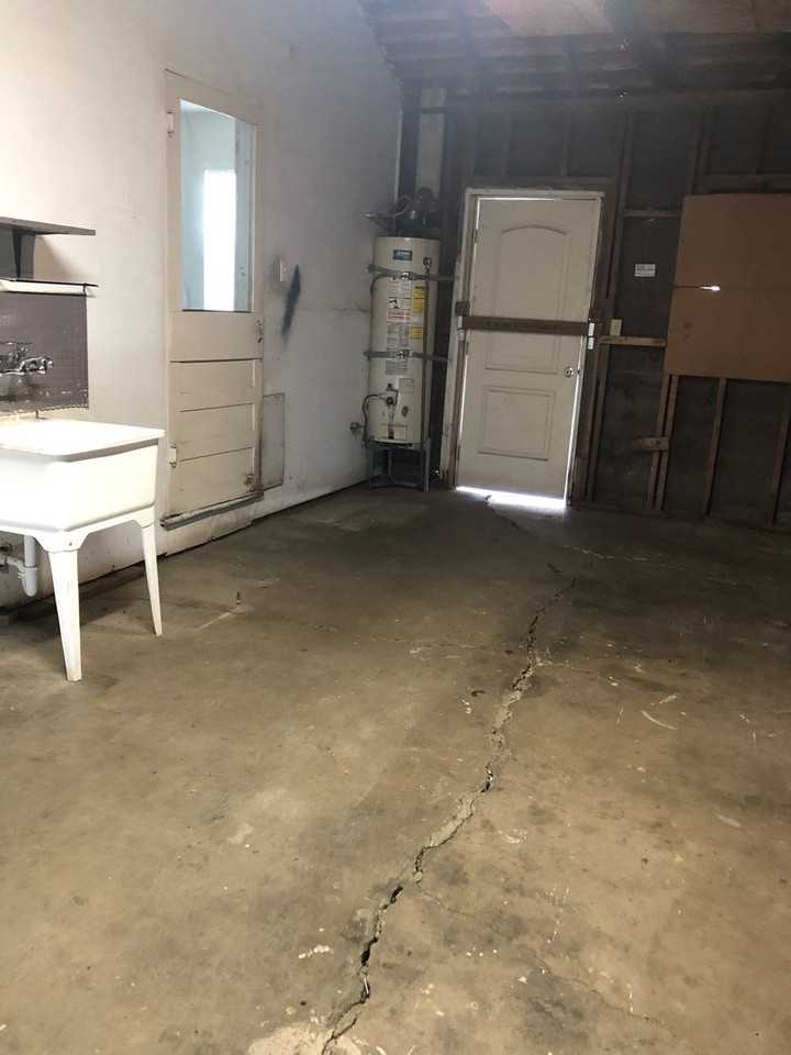 1306 Canal Farm Ln - Photo 7 of 8