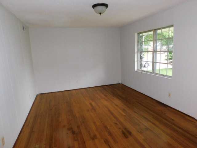 1445 Whitworth Cv - Photo 7 of 21