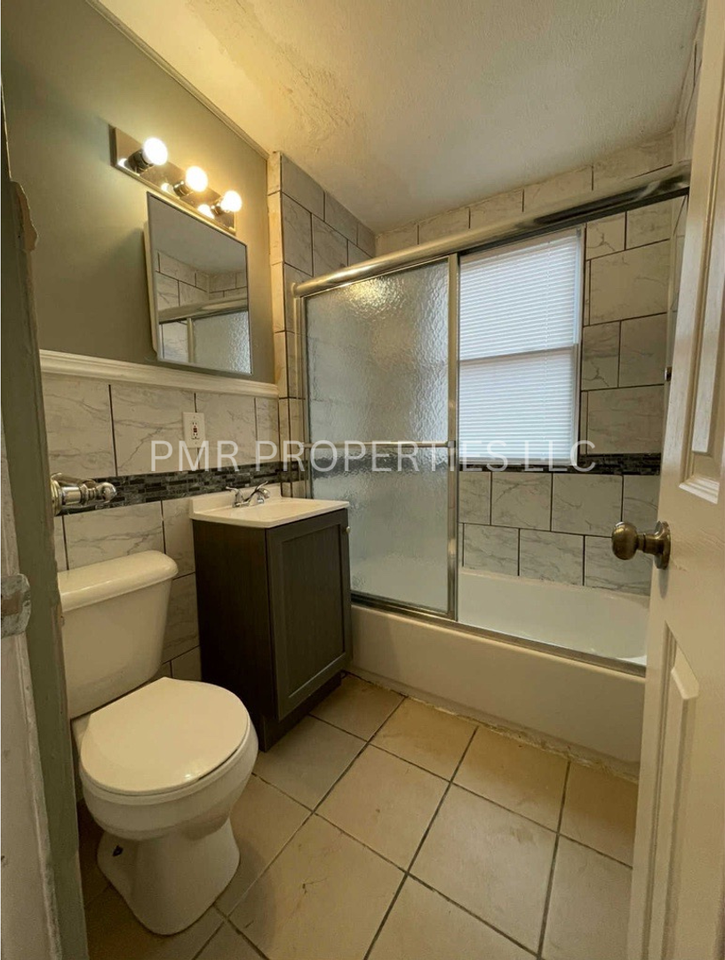 5922 N 28th Ave - Photo 6 of 6