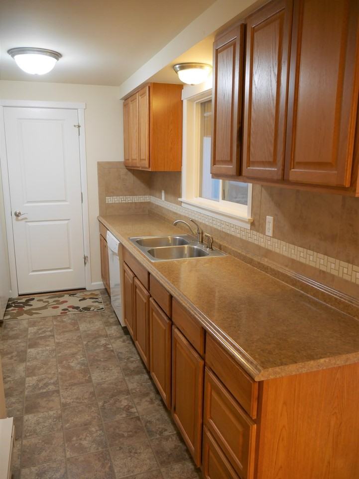 16809 Ne 105th St - Photo 3 of 15