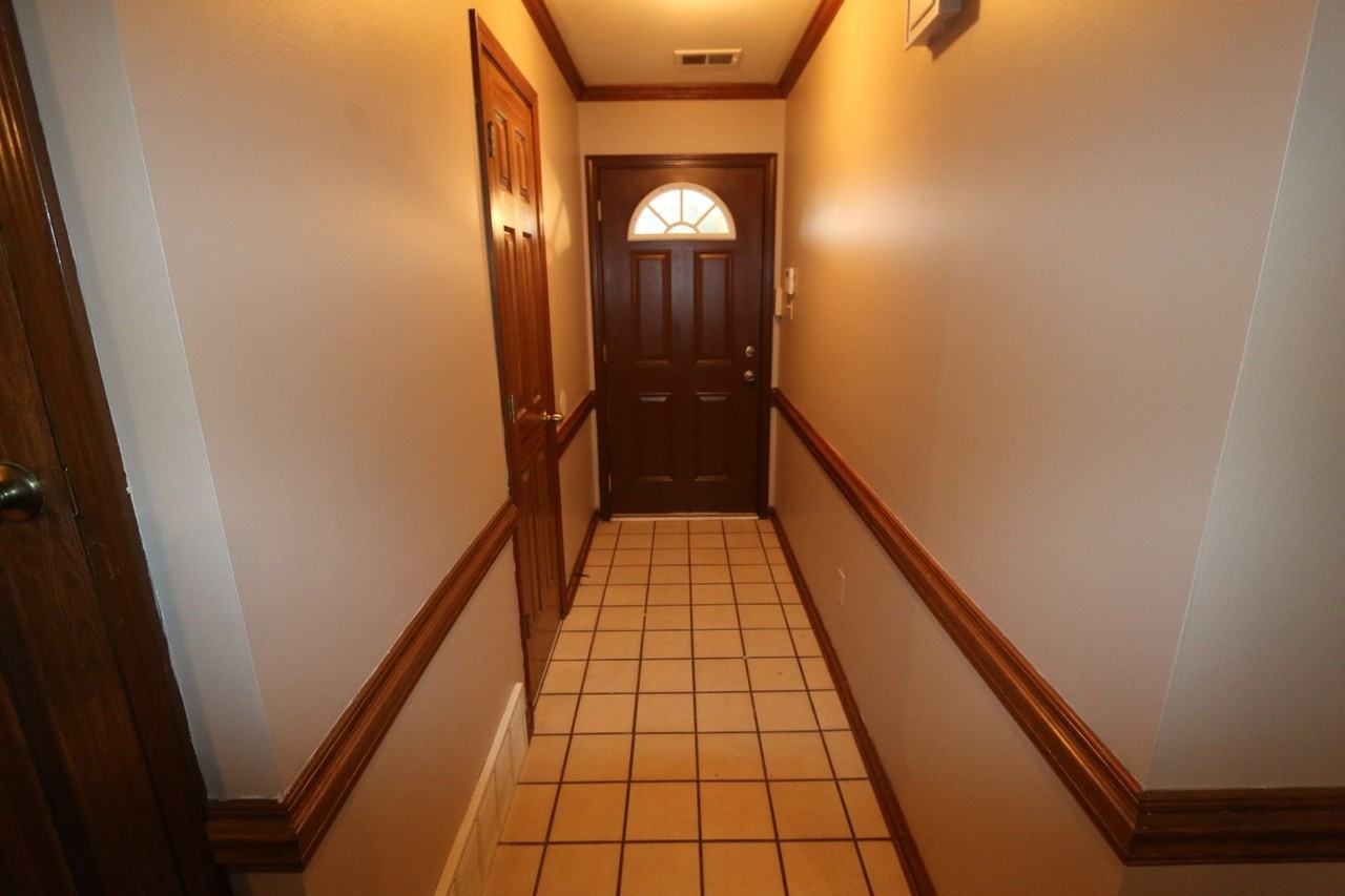 5300 Ross Rd - Photo 2 of 14