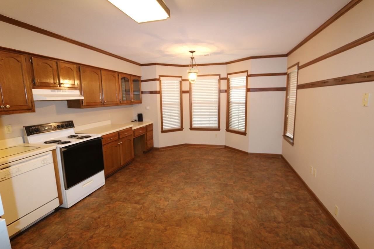 5300 Ross Rd - Photo 4 of 14