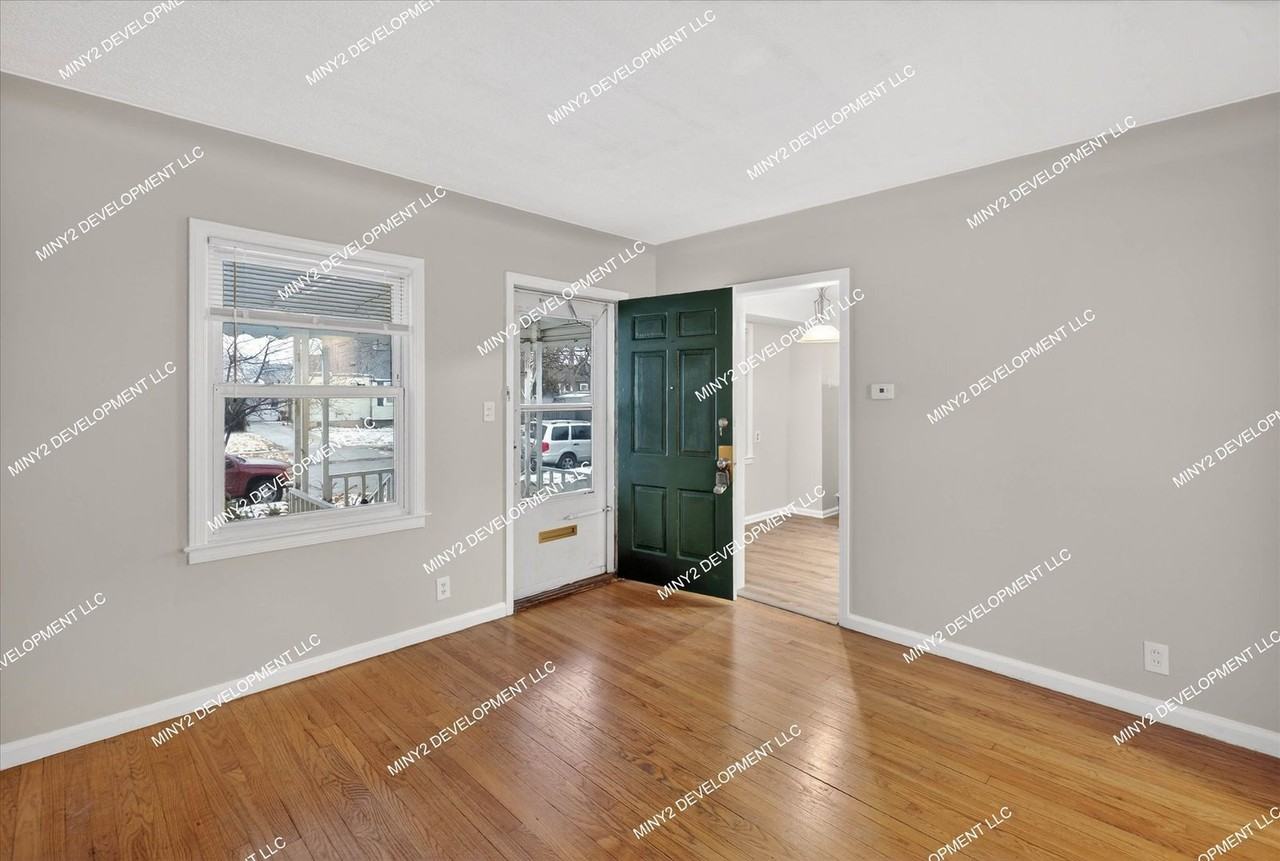 14655 Jacob Ave - Photo 4 of 19