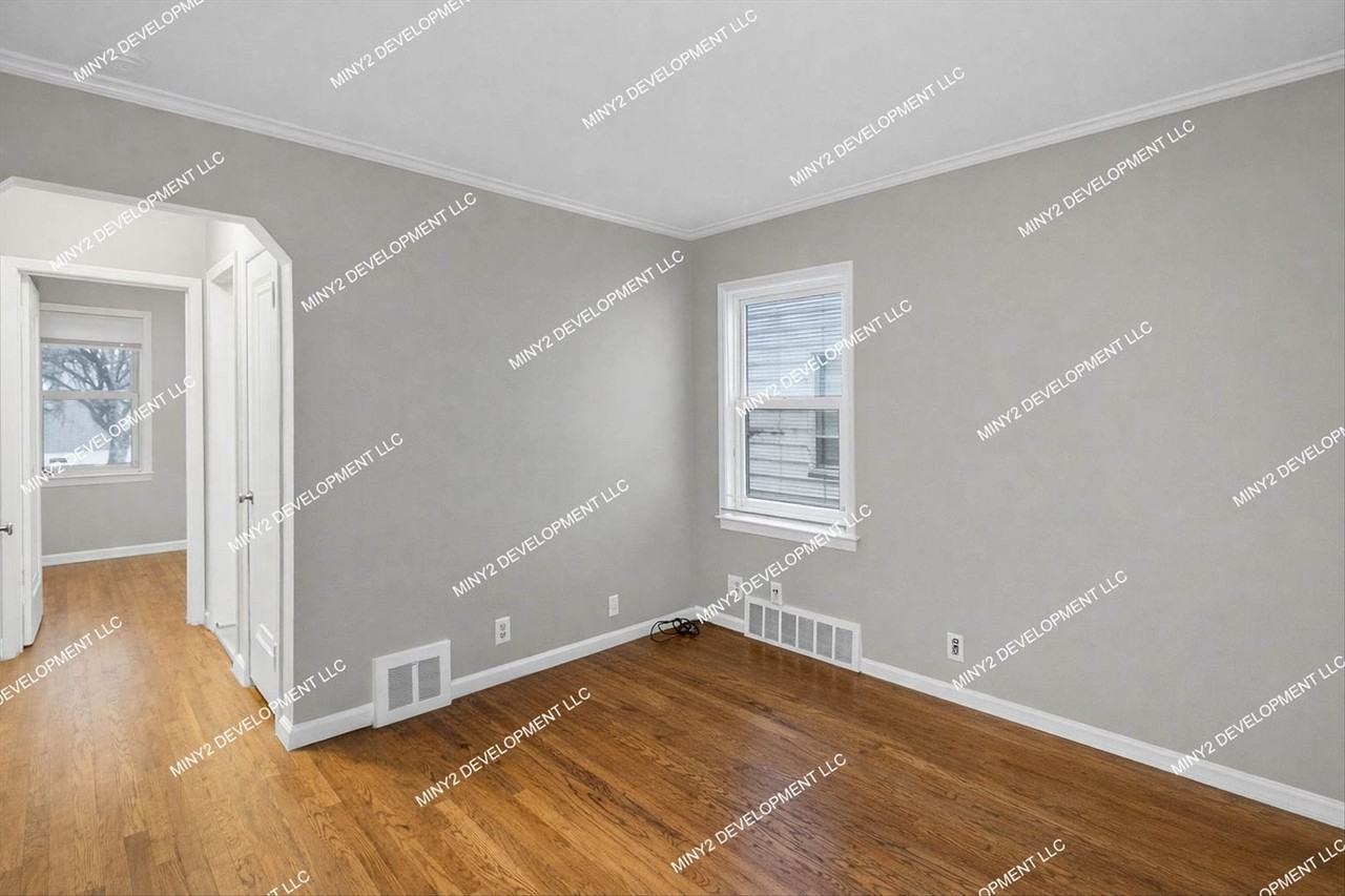 14655 Jacob Ave - Photo 5 of 19