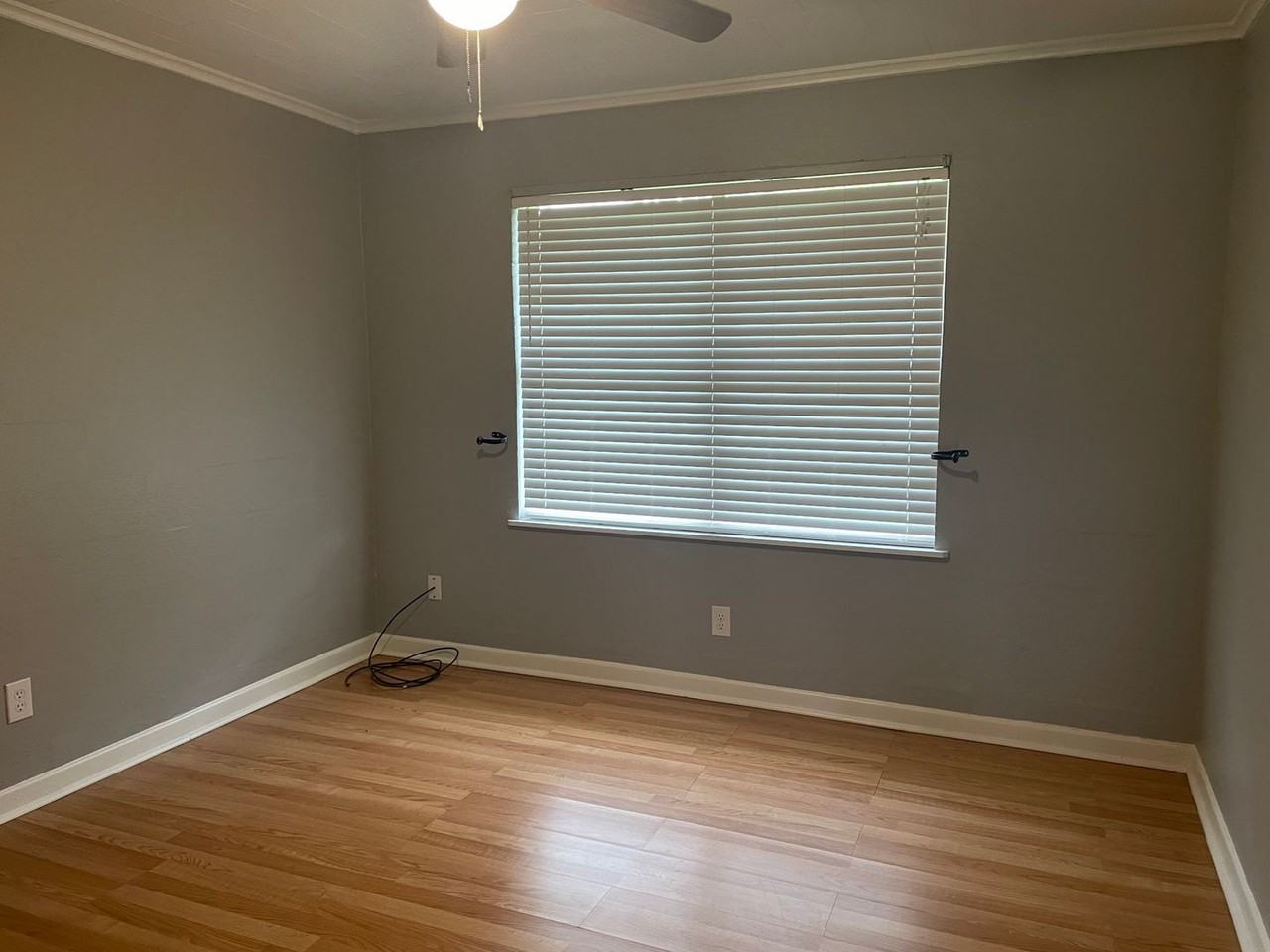 100 Washington St - Photo 7 of 9