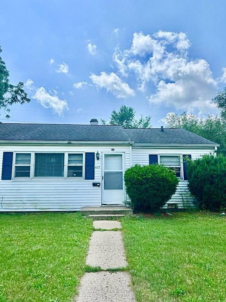 427 S 28th St - Photo 2 of 12