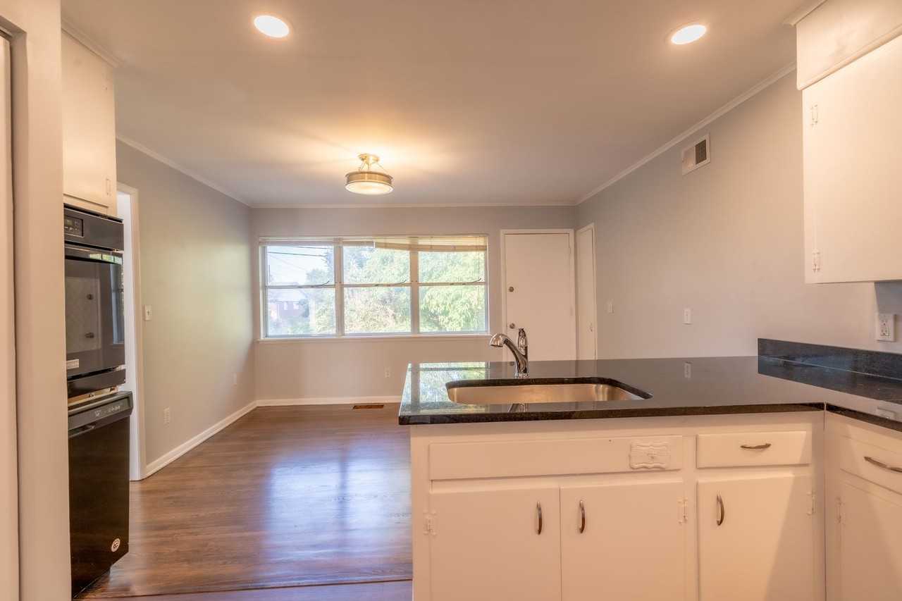 2645 S 74th East Ave - Photo 5 of 18