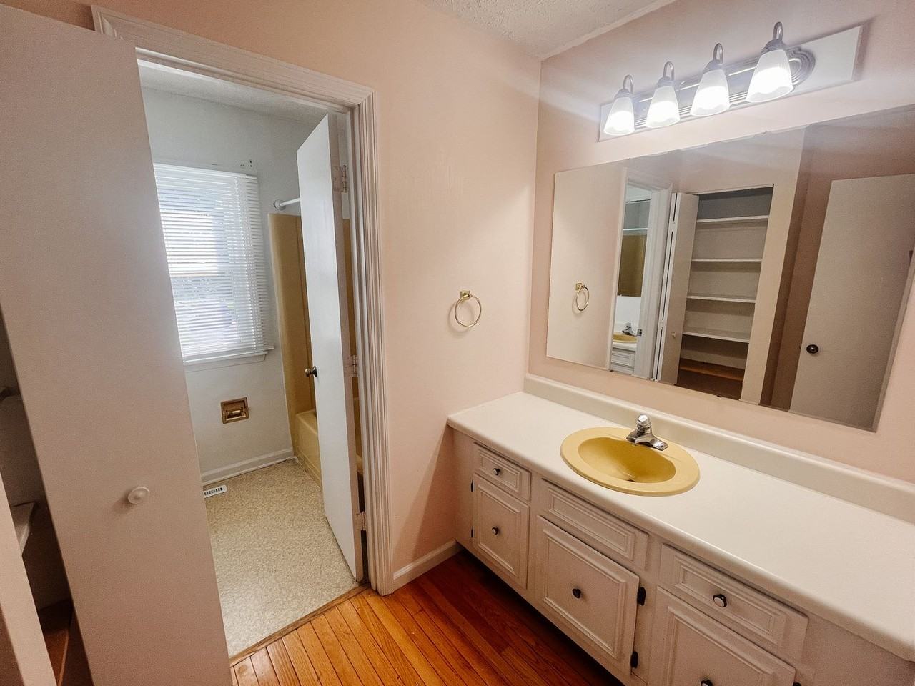 2504 Plymouth St - Photo 6 of 6