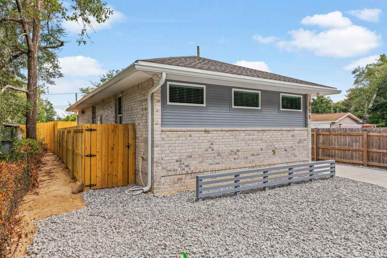 305 Willingham Dr - Photo 3 of 27