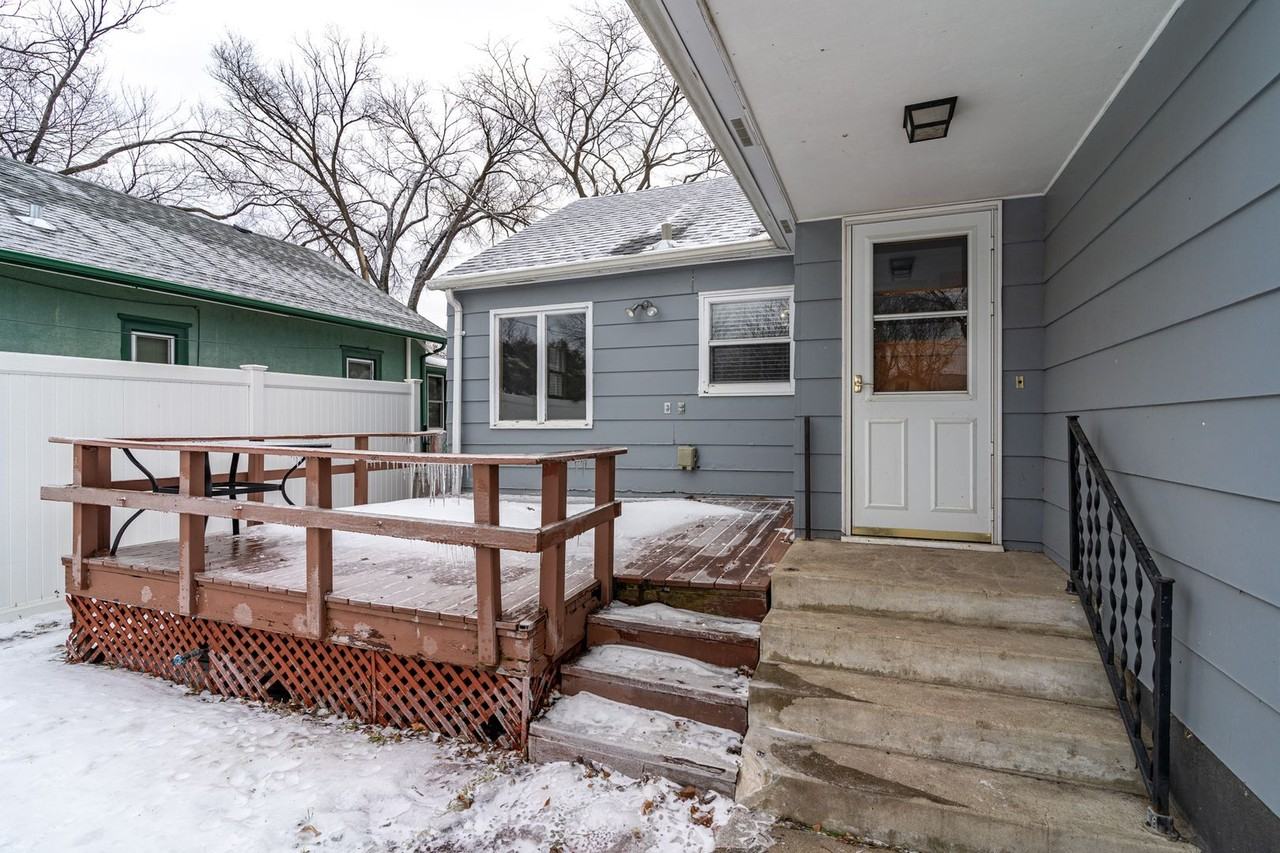 1708 2nd Ave N - Photo 2 of 33