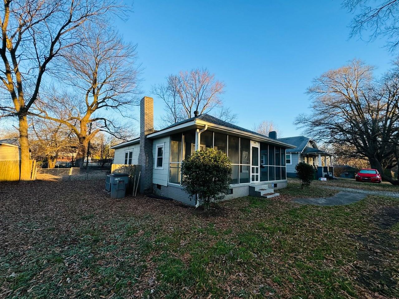 409 N Crigler St - Photo 2 of 13