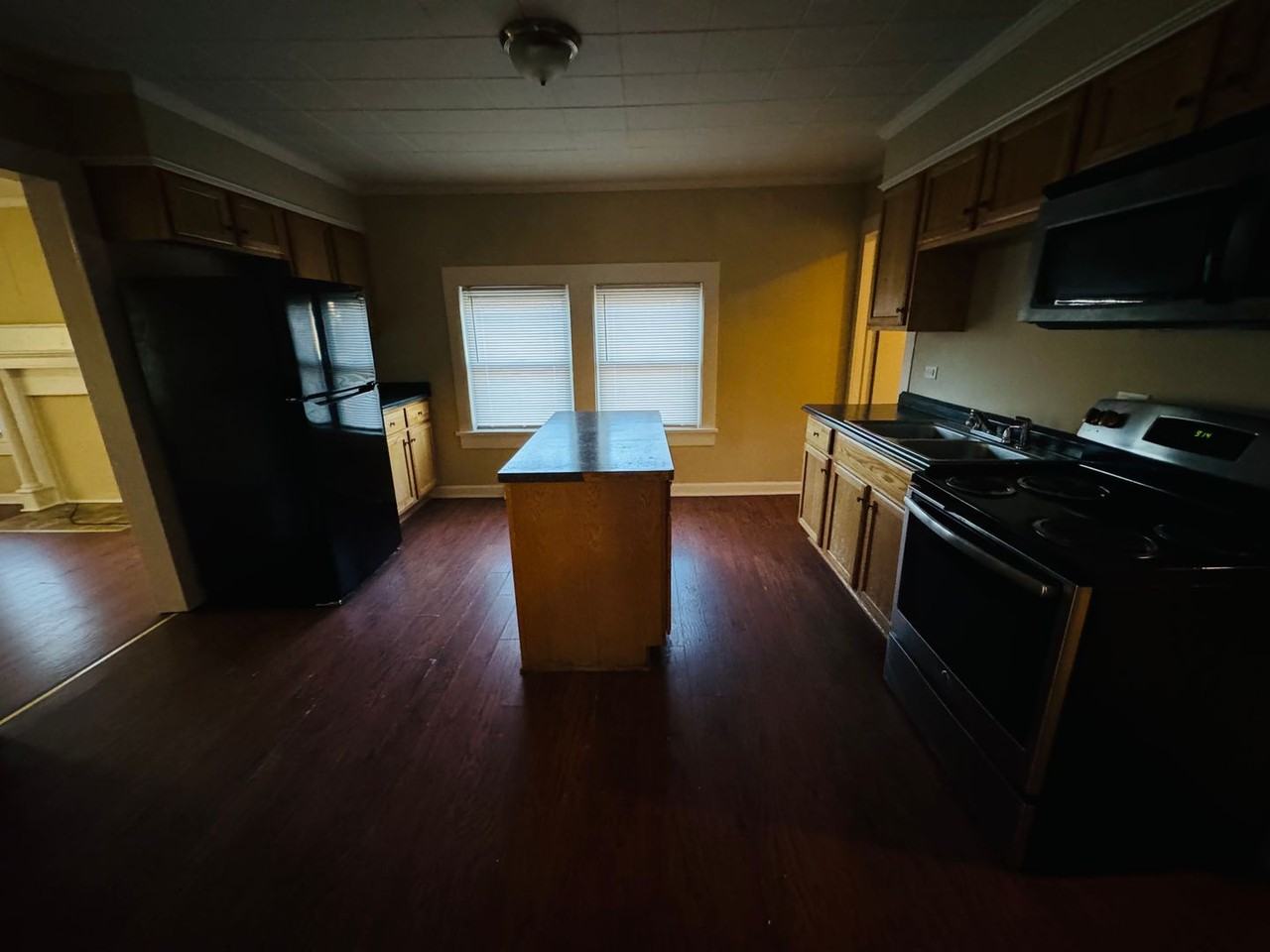 409 N Crigler St - Photo 7 of 13