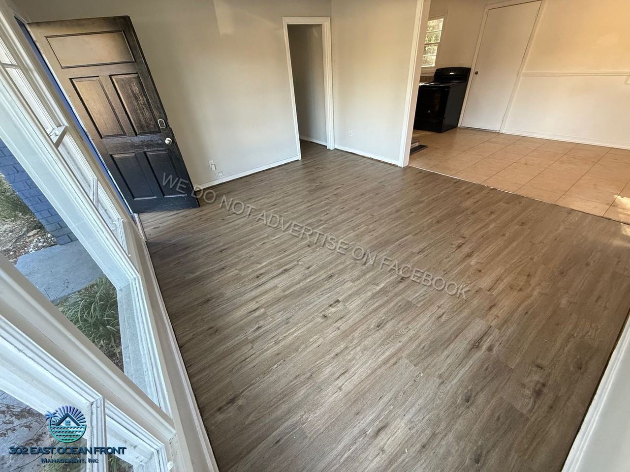 9128 Norfolk Blvd - Photo 2 of 12