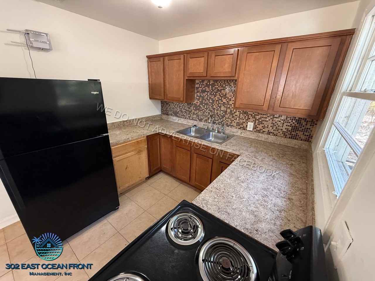 9128 Norfolk Blvd - Photo 4 of 12