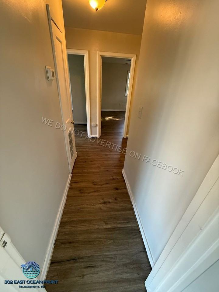 9128 Norfolk Blvd - Photo 7 of 12